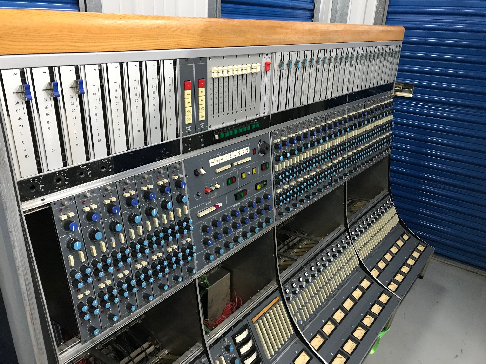 Neve 8068 Frame