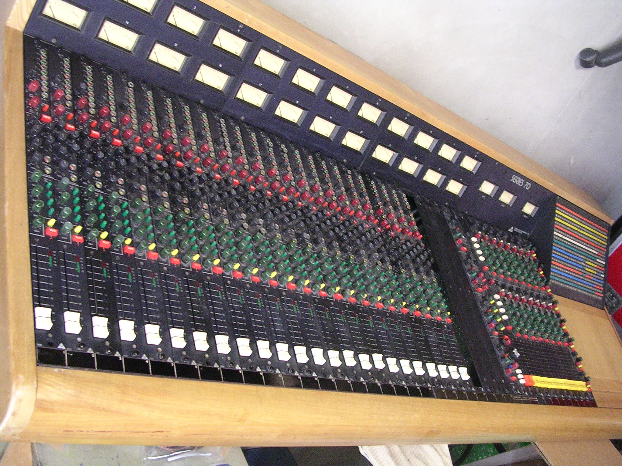Triden 70
